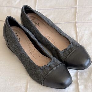 Clarks Ultimate Comfort Loafers – Black & Charcoal Herringbone, Size 9 (NWOT)